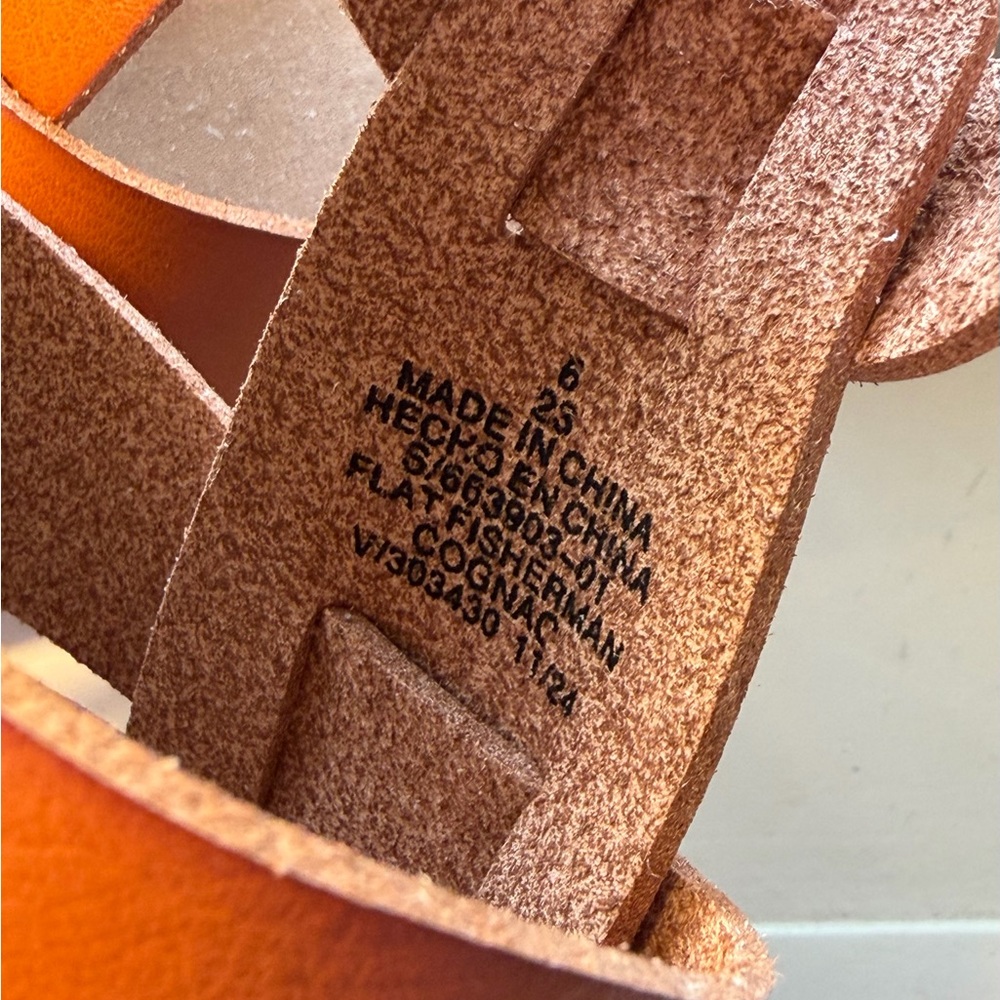 Old Navy Tan Leather Sandals - Picture 4 of 4